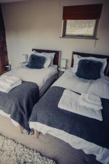 Luxury Self Catering in the Peak District - 7