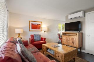 Downtown Cozy Home Base - Purple Sage 1 - 0
