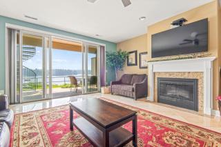 Family-Friendly Lakefront Condo in WI Dells - 2