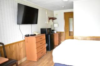 Hampton Motel - 1