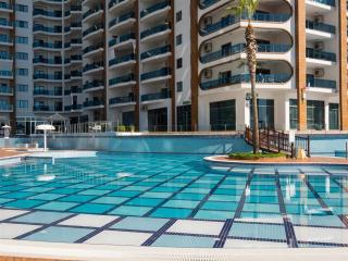 Azura Alanya 2 bedroom apartment pool view - 7