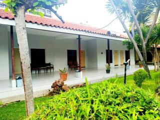 Hotel Istana Syariah Pekalongan by Hello Room - Pekalongan - 2