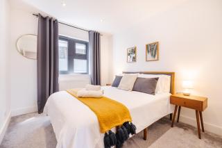 2 bed flat West Kensington/Fulham - 7
