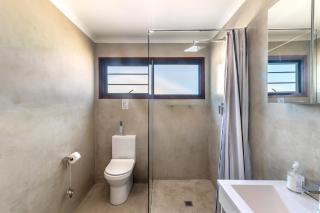 Oceanfront beach house, Reebok, Garden Route - 8