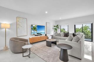 Casa Amoret - Brand New Family-Friendly Retreat - Miami - 6