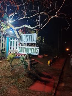 Hostel Sin Fronteras - 8