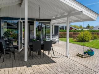 Holiday Home Sigbrith - 350m to the fjord by Interhome - 5