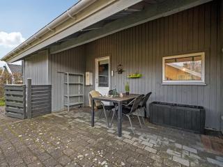 Holiday Home Remo - 990m to the inlet by Interhome - 3