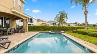 Upstay Spacious 5BR Villa Private Pool and Hot Tub - 5