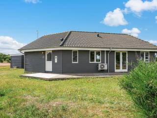 Holiday Home Karmen - 300m to the inlet by Interhome - 7