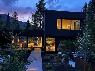 Luxury Modern Mountain Home - 8