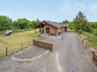 Holiday Home Rika - 525m to the inlet by Interhome - 0