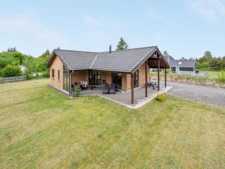 Holiday Home Rika - 525m to the inlet by Interhome - 4