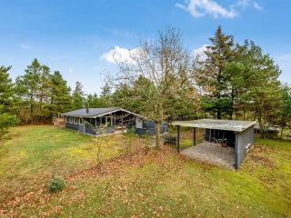 Holiday Home Toimi - 500m to the inlet by Interhome - 5
