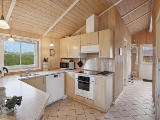 Holiday Home Tinka - 1-2km to the fjord by Interhome - 3