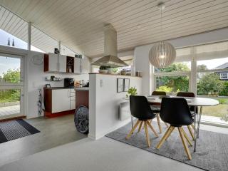 Holiday Home Sjarlotte - 100m from the sea by Interhome - 9