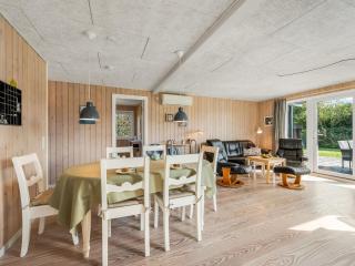 Holiday Home Holm - 700m to the fjord by Interhome - 2