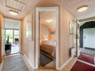 Holiday Home Wenche - 600m to the fjord by Interhome - 2