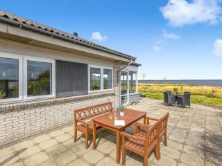 Holiday Home Bibbi - 20m to the fjord by Interhome - 3