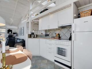 Holiday Home Yara - 1km to the fjord by Interhome - 1