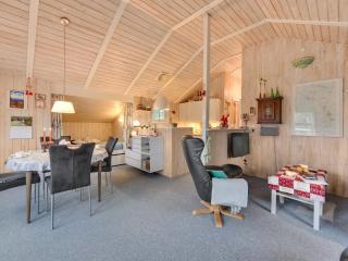 Holiday Home Hannah - 300m to the fjord by Interhome - 2