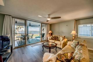 Ocean Harbor #105A - 6