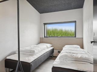 Holiday Home Anelle - 500m from the sea by Interhome - 2