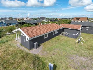 Holiday Home Siri - 400m from the sea by Interhome - 1