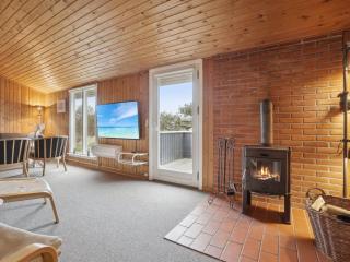 Holiday Home Siri - 400m from the sea by Interhome - 5