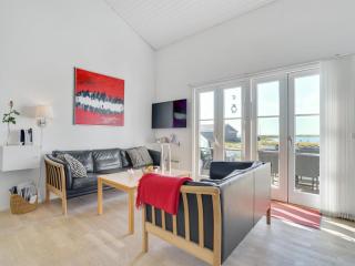 Apartment Idunn - 100m to the fjord by Interhome - 8