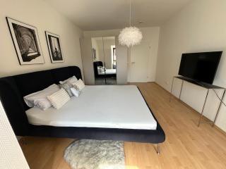 2 Zi Wohnung, zentrale Lage mit Parkplatz, 15 min vom Hbf Hamburg - 2