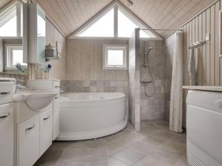 Holiday Home Bente - 800m from the sea by Interhome - 4