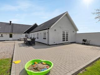 Holiday Home Folkar - 3km to the inlet by Interhome - 4