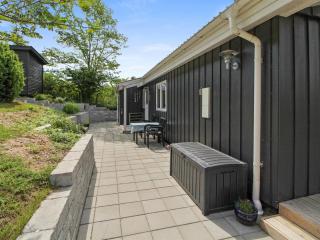 Holiday Home Safir - 800m from the sea by Interhome - 4