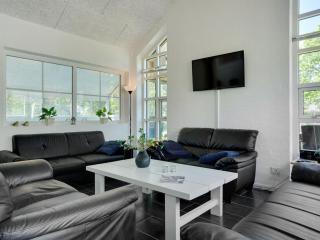 Holiday Home Aimy - 350m from the sea by Interhome - 5