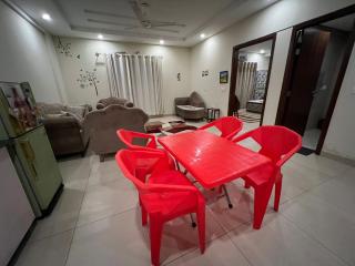 King Size Bedroom CUBE Apartments Bahria Enclave - 0