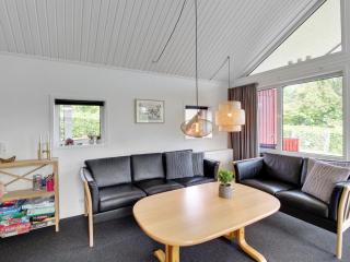 Holiday Home Kukka - 600m from the sea by Interhome - 2