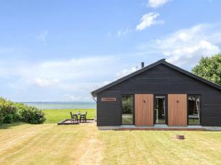 Holiday Home Aslag - 150m to the fjord by Interhome - 2