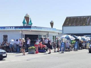 Apartment Line - 10m from the sea by Interhome - 5