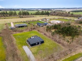 Holiday Home Jarven - 500m to the fjord by Interhome - 5