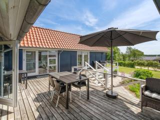 Holiday Home Edvia - 700m to the inlet by Interhome - 4