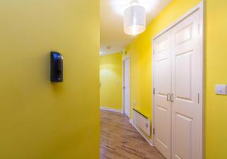 Modern Home Near Coventry City Great Location & Easy Access - 2