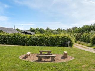 Holiday Home Bitha - 400m from the sea by Interhome - 5