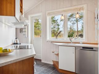 Holiday Home Ros - 350m from the sea by Interhome - 4