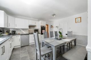 Spacious Cotswolds House Garden with Hot Tub - Bredon - 5