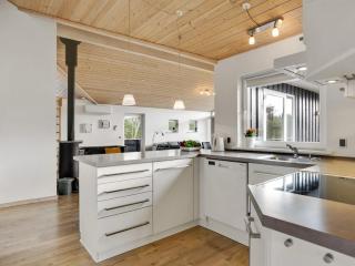 Holiday Home Lirim - 50m from the sea by Interhome - 7