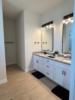 Private Modern Urban Retreat - 4