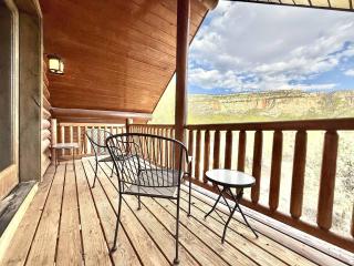 Close to Zion Panaramic views Pet Friendly - 7
