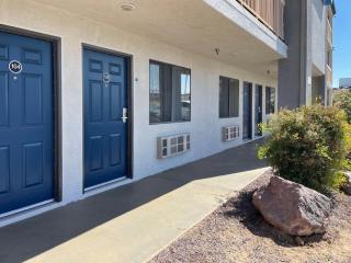 Motel 6 Barstow, CA I15 and Lenwood Road - 1