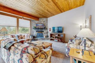 Hidden Village 700 - 4